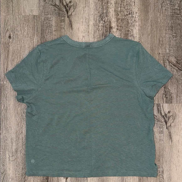 lululemon athletica Sea Green Short Sleeve Tee - Picture 3 of 3
